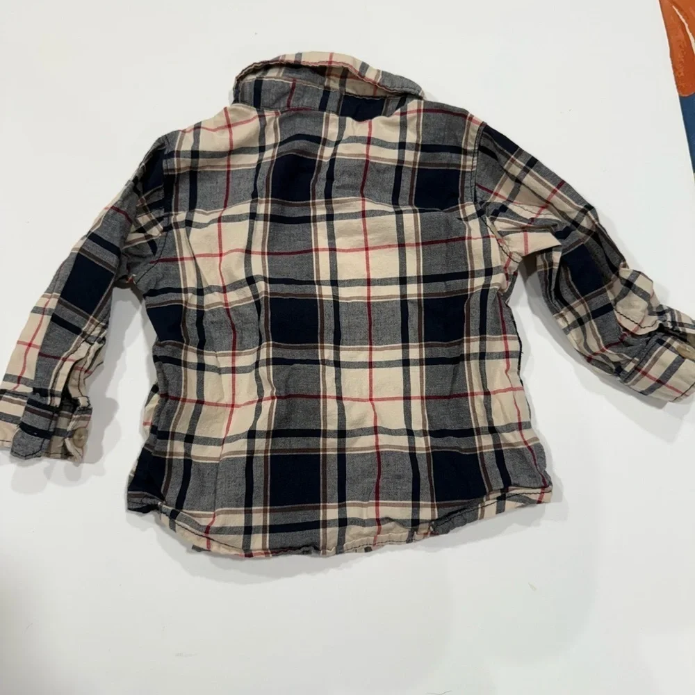 Old Navy boys Plaid button up long sleeve shirt 6-12mo